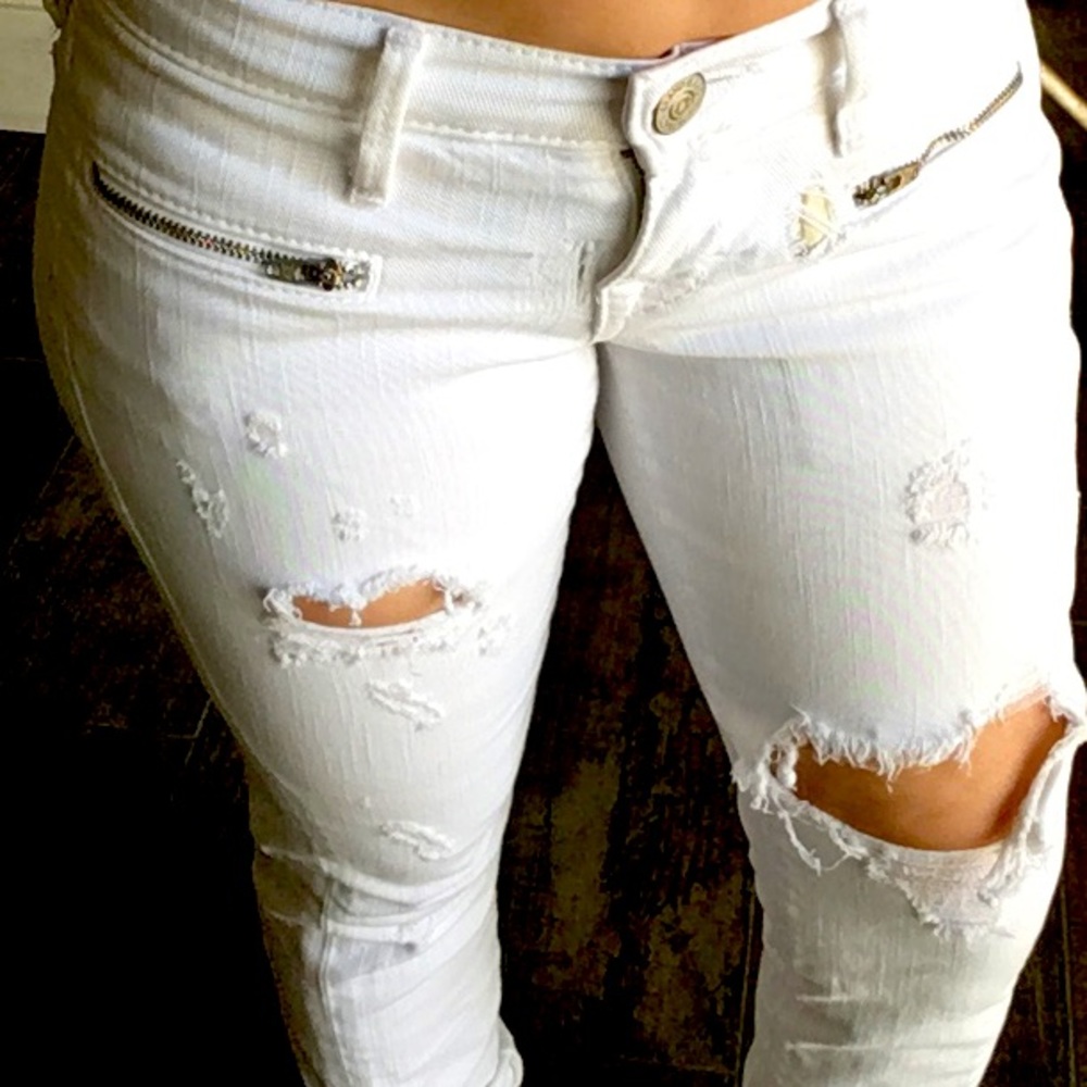 True religion white destroyed jeans 23 booty girl low rise